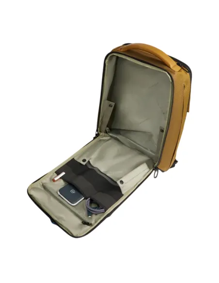 Zaino da viaggio porta PC da 15,6 in  tessuto e pelle vegana Piquadro, miele
