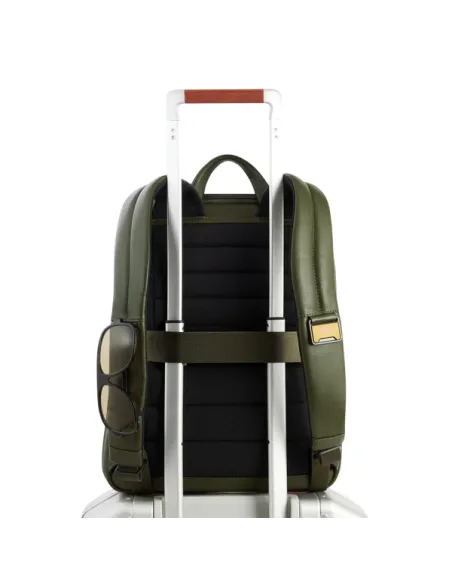 Piquadro Russel expandable leather backpack for 14 inch laptop, green2