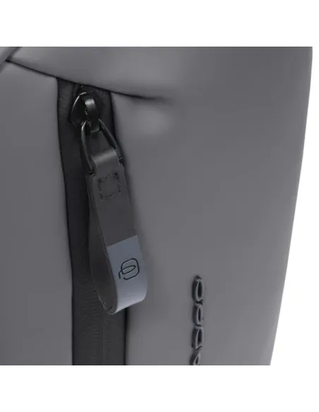Monospalla uomo porta iPad®mini indossabile a zaino Piquadro C2OW, grigio