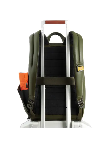 Piquadro Russel Small Leather Backpack Laptop & iPad Holder, green2