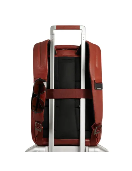 Piquadro Solm leather travel backpack with 14 laptop compartment, brown