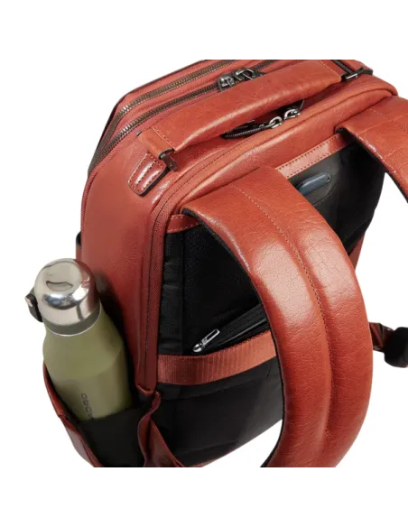 Zaino da viaggio personalizzabile in pelle porta pc da 14 Piquadro Solm, marrone