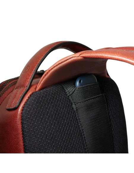 Piquadro Solm leather sling bag convertible to backpack, brown