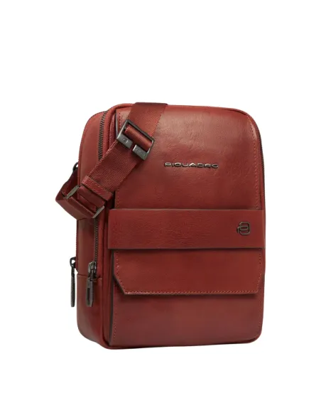 Piquadro Solm men's leather iPad Mini crossbody, brick