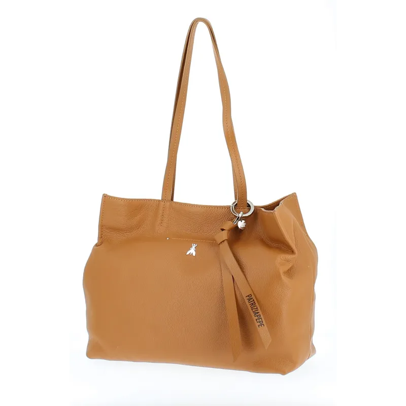 Patrizia Pepe shopping in pelle