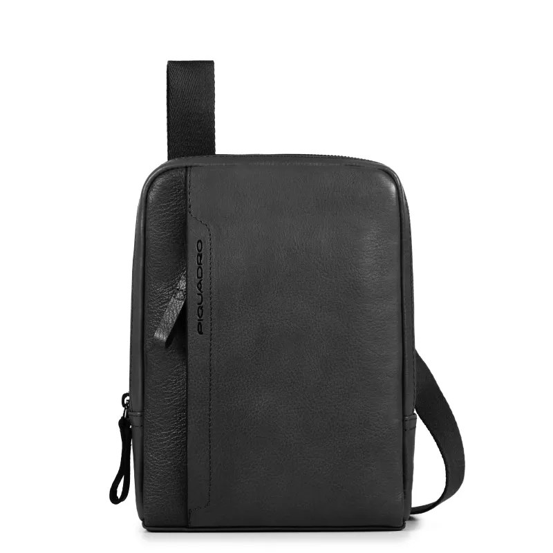 Piquadro Pan Ledertasche Schwarz