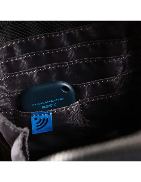 Kleine Umhängetasche aus Stoff und Leder Brief2