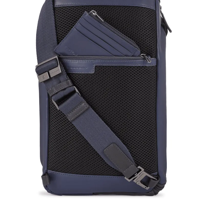 Piquadro Steven Querträgertasche 2