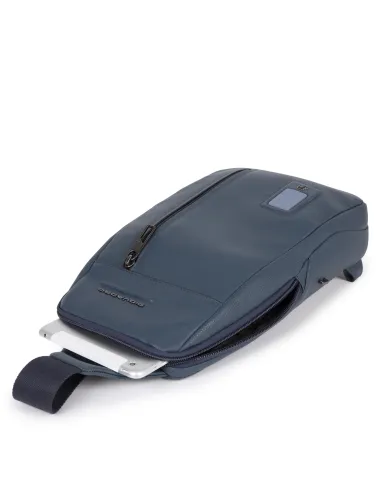 One-Shoulder mit iPad Mini®-Halterung...