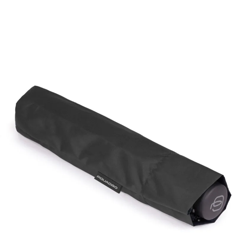 Windproof umbrella black