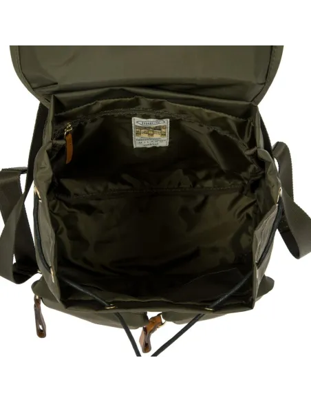 Woman's backpack with two zipped front pockets green